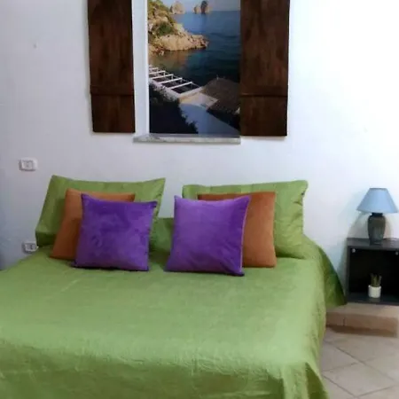 Apartment Cheap 'n' Chic Naples